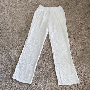 white lounge pants
